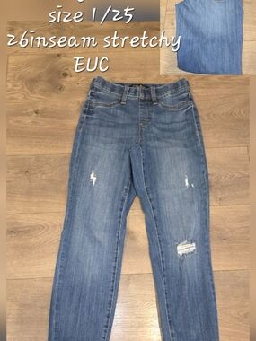 Judy Blue Distressed Skinny Jeans in Medium Blue Wash